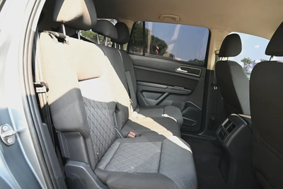 870 AED - GCC SPECS - VOLKSWAGEN TERAMONT 3.6L 4WD - FIRST OWNER-15