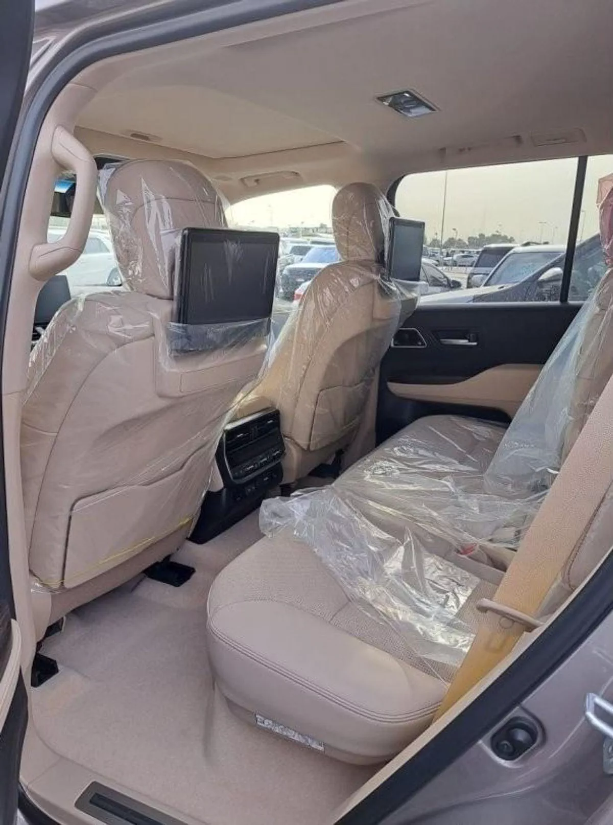 Toyota Land Cruiser VXR 3.5L-7-0