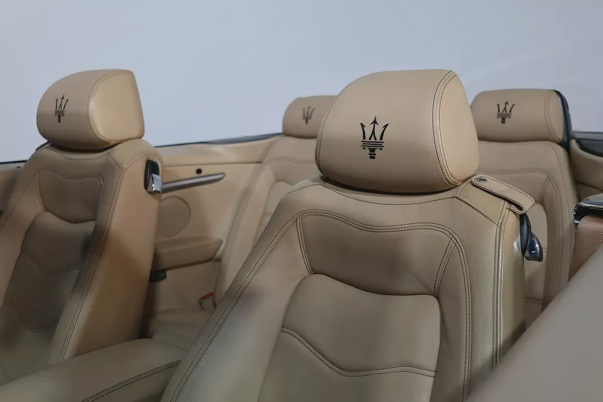 Maserati GranCabrio Sport 2015 | GCC Specs | Low Mileage 20000KM-PRISTINE CONDITION-10-10