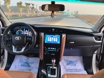 Toyota Fortuner GXR 2017 GCC Specs-11