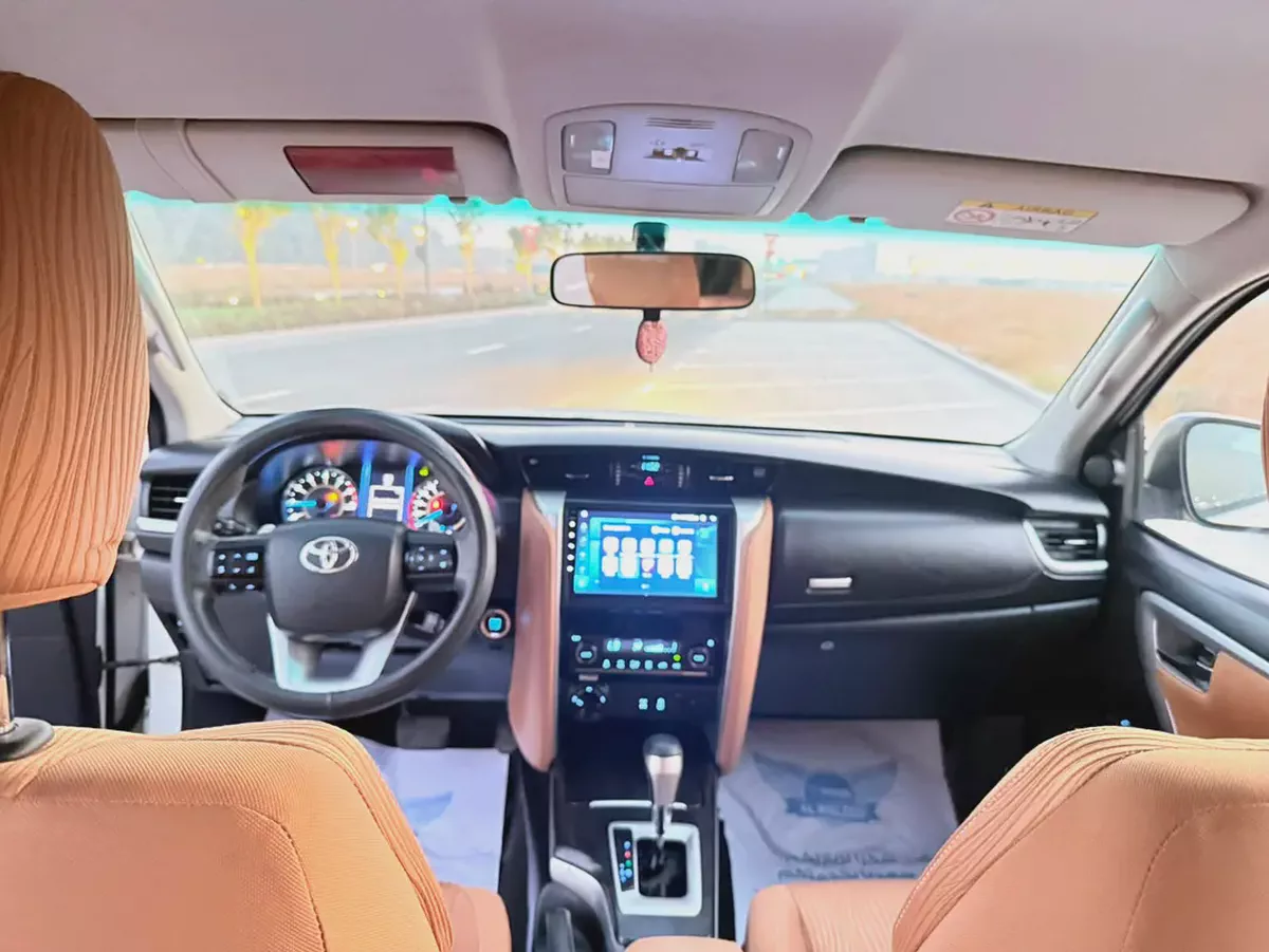 Toyota Fortuner GXR 2017 GCC Specs-14-14