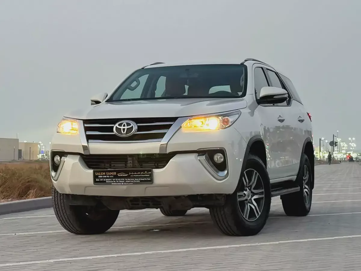 Toyota Fortuner GXR 2017 GCC Specs-2-2