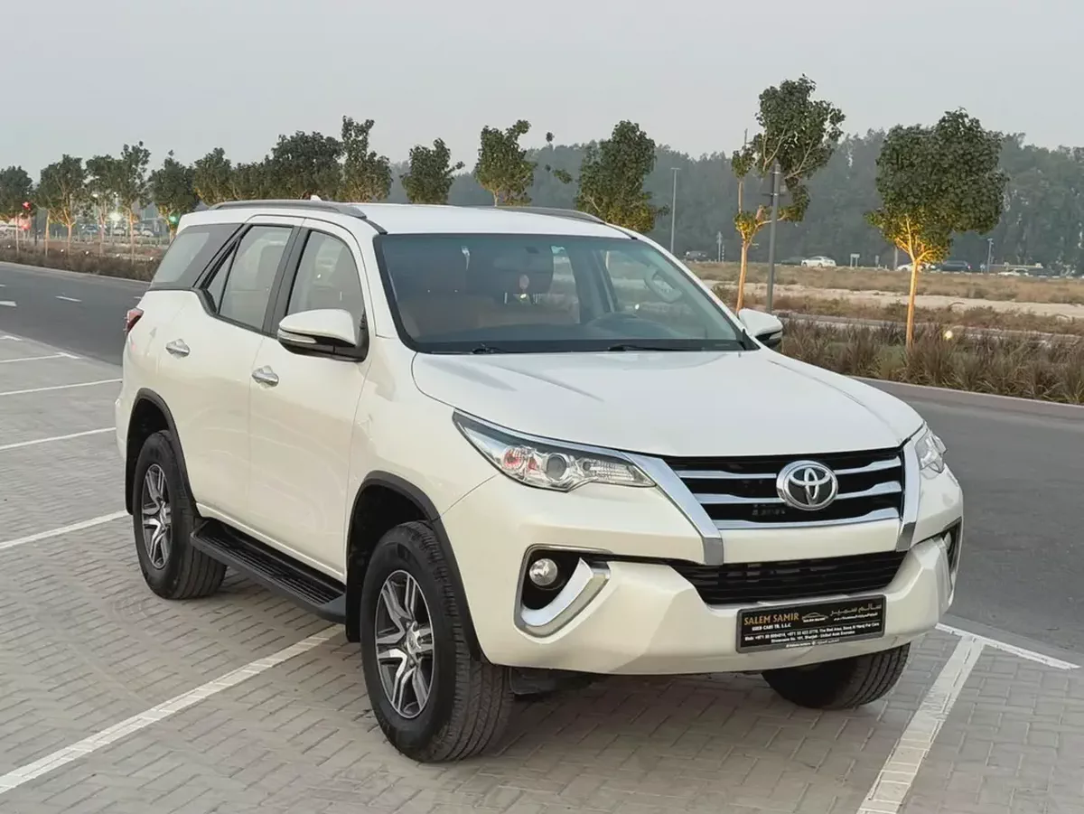 Toyota Fortuner GXR 2017 GCC Specs-5-5