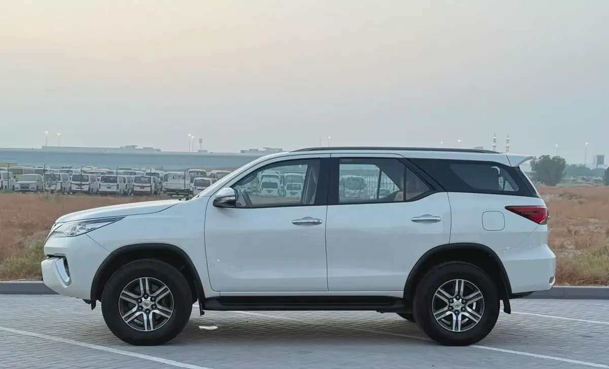 Toyota Fortuner GXR 2017 GCC Specs-8-8