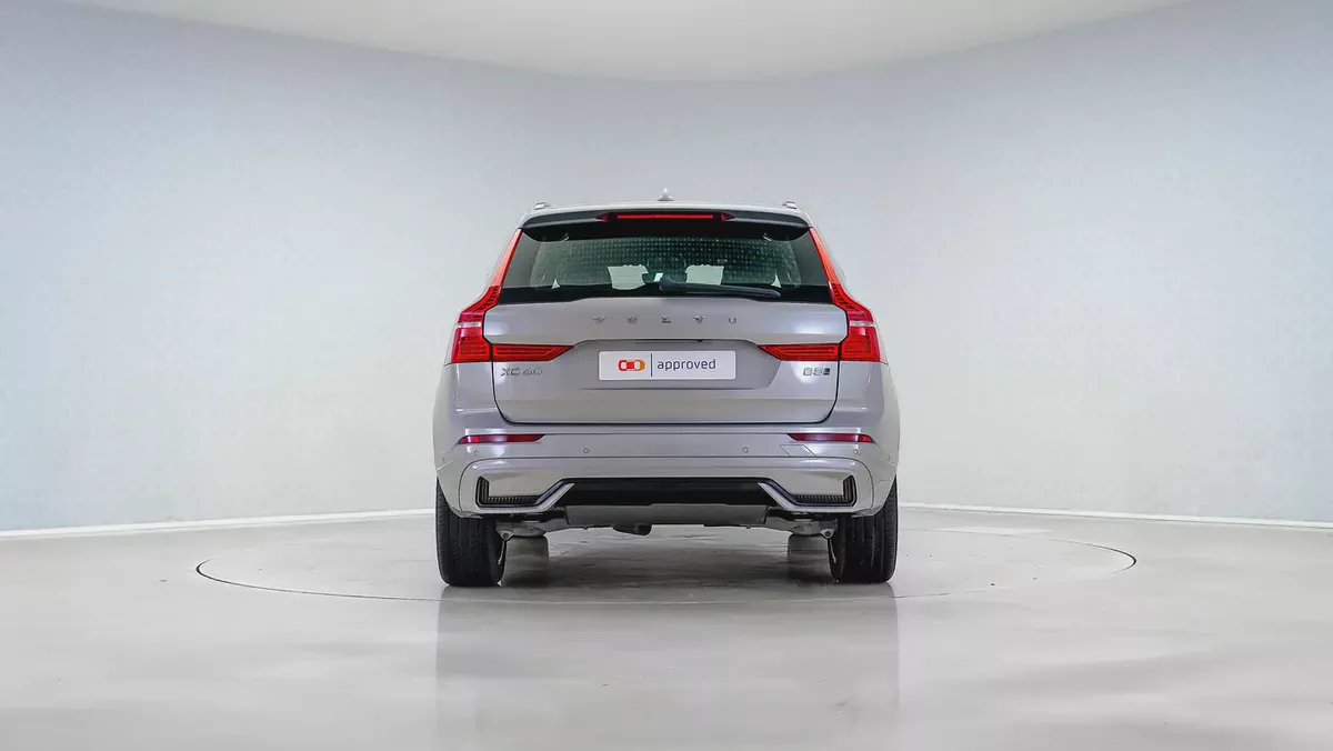 2024  Volvo XC60 B5 Ultimate Dark | GCC Specs | Volvo Active Warranty January 2028-9-9