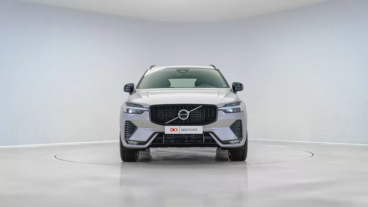 2024  Volvo XC60 B5 Ultimate Dark | GCC Specs | Volvo Active Warranty January 2028-7-7