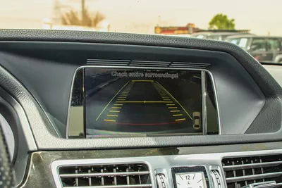 2013 - BENZ E400 HYBRID - JAPANESE SPECS - ONLY 67,000 KM-9