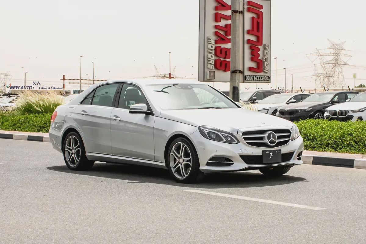 2013 - BENZ E400 HYBRID - JAPANESE SPECS - ONLY 67,000 KM