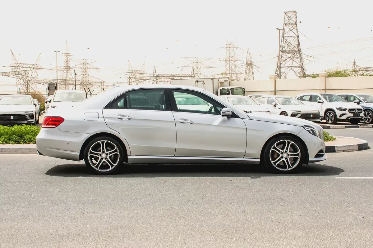 2013 - BENZ E400 HYBRID - JAPANESE SPECS - ONLY 67,000 KM-3-3