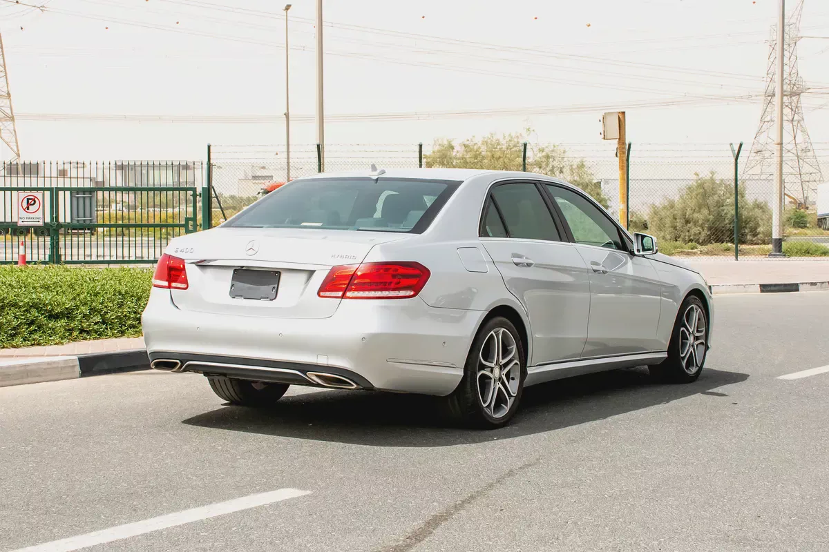 2013 - BENZ E400 HYBRID - JAPANESE SPECS - ONLY 67,000 KM-7-7