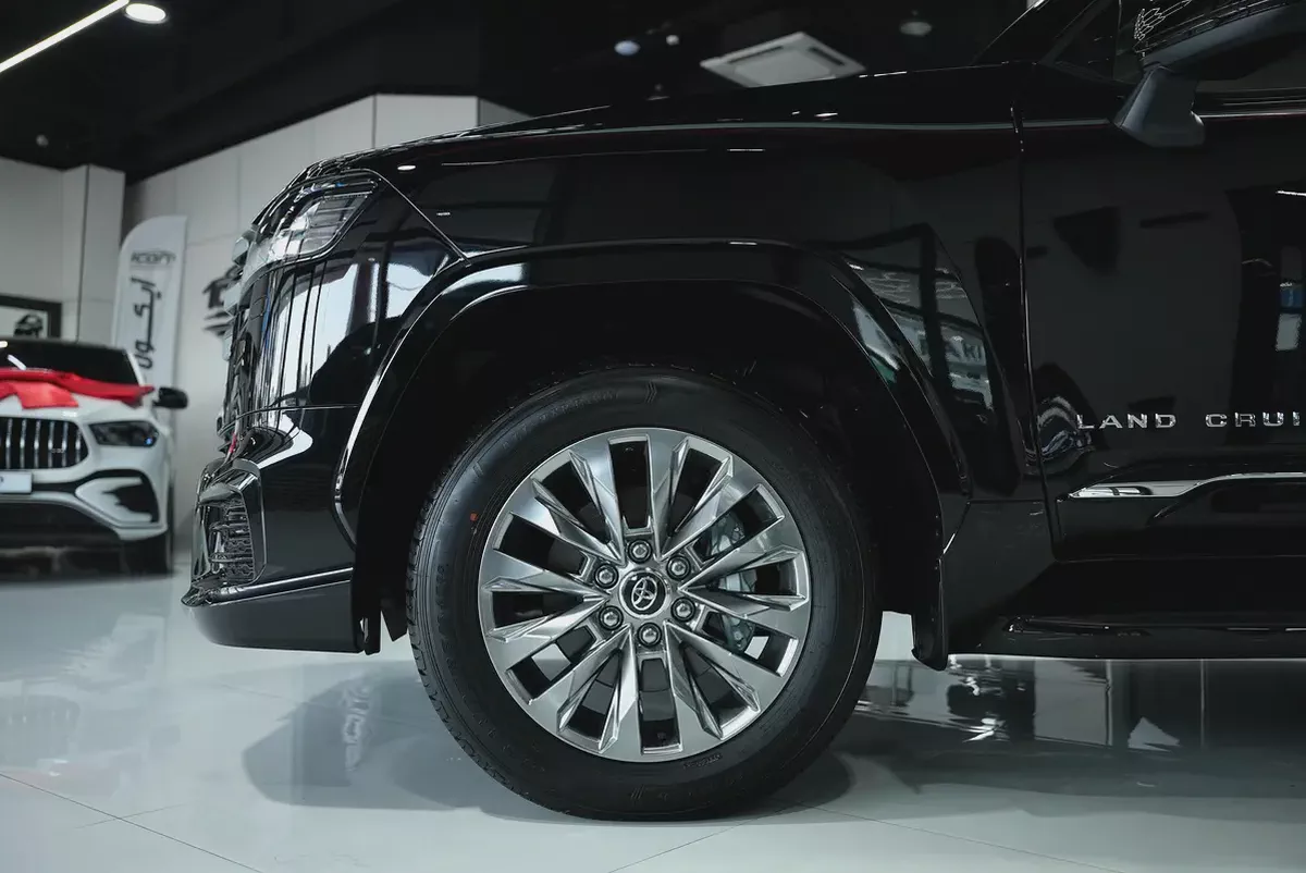 Toyota Land Cruiser GXR Twin Turbo-3-3