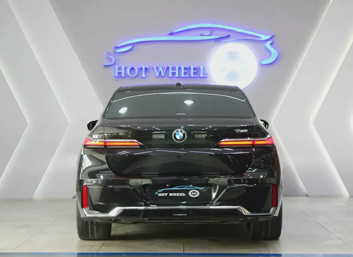 2023 - BMW 735i - GCC for 299,000.00 AED-3-3