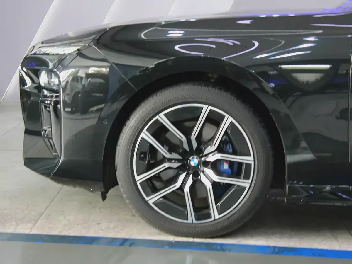 2023 - BMW 735i - GCC for 299,000.00 AED-6-6