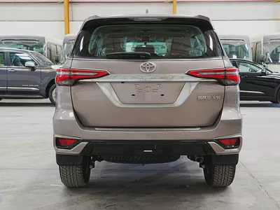 2026 TOYOTA FORTUNER VXR 4.0L PETROL BRAND NEW 0KM-4