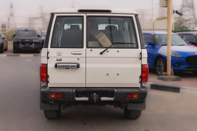 2025 Toyota Land Cruiser 70 LX - GCC Specs - Brand New!-2