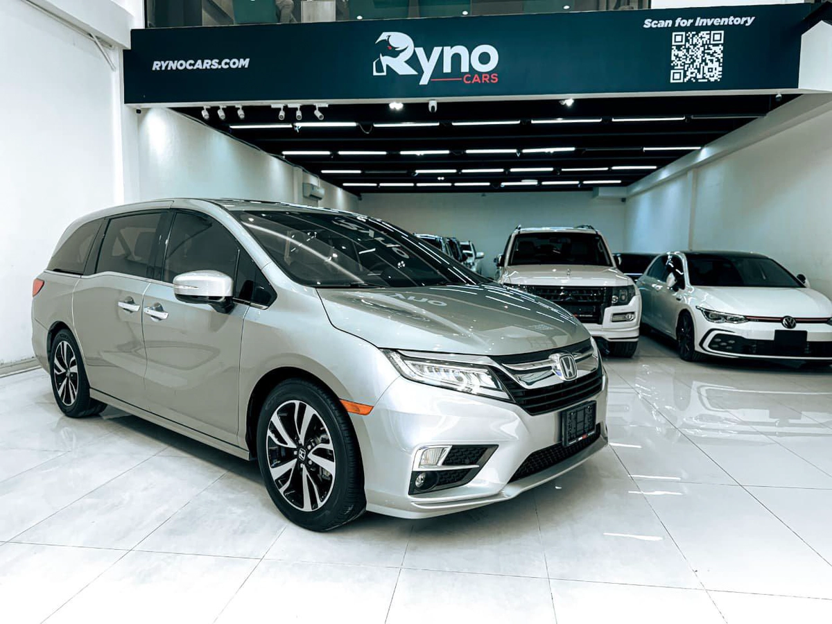 2019 Honda Odyssey Touring 3.5L V6 // EMI starting from 1,650 AED