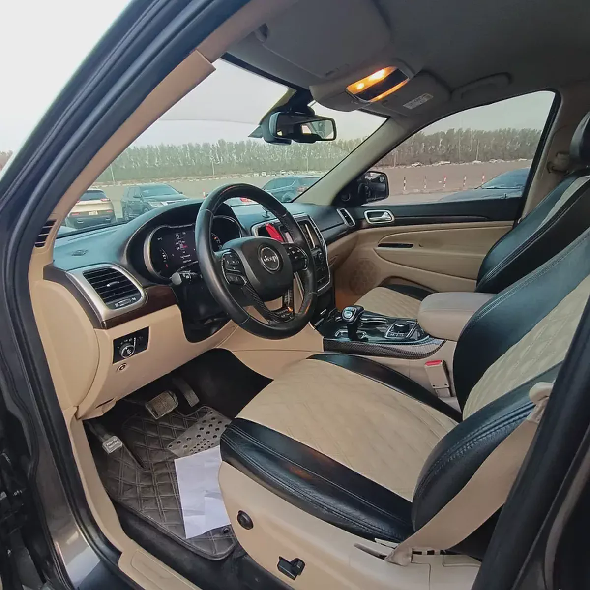 Jeep Grand Cherokee 2014-9-9