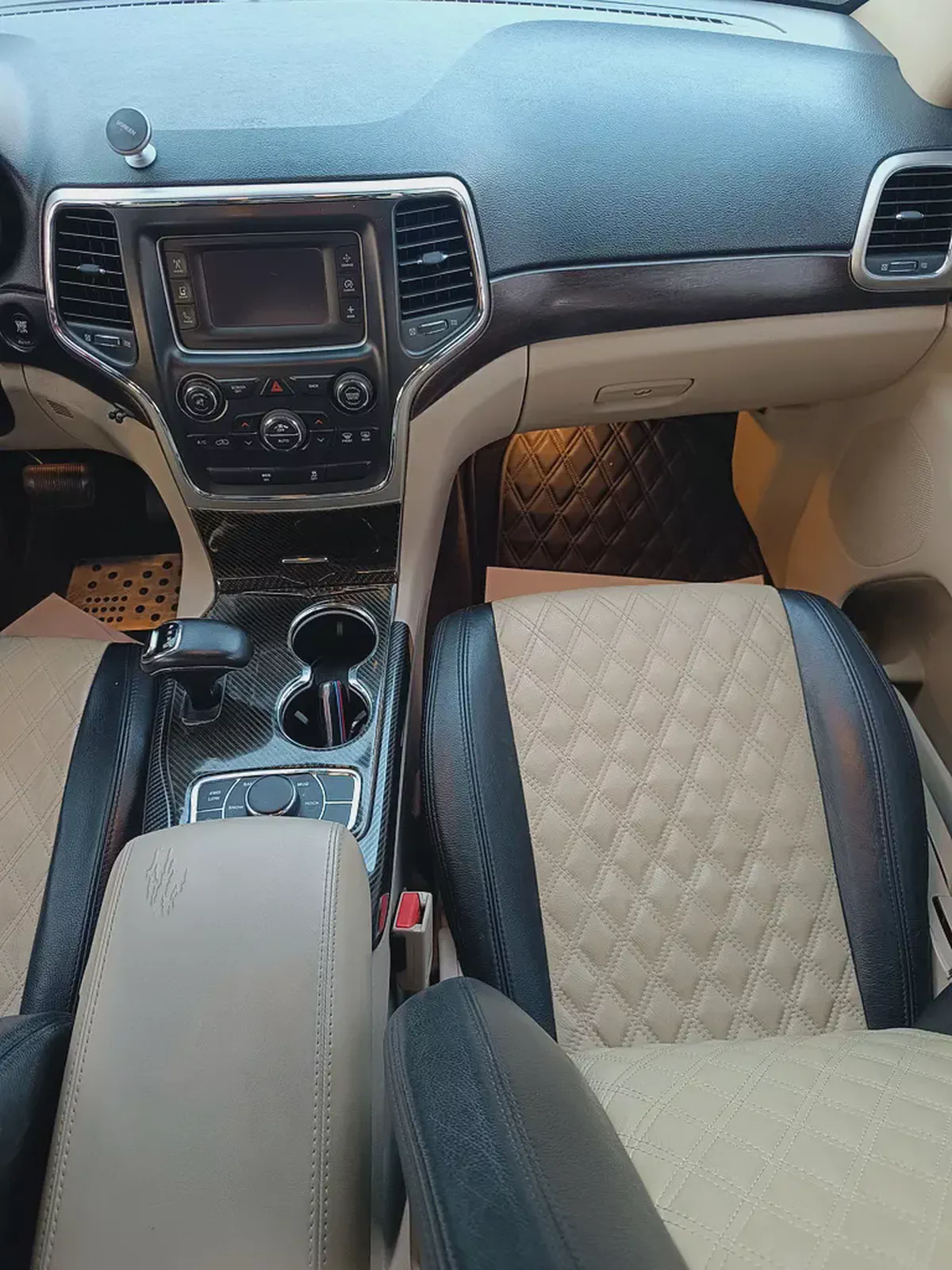 Jeep Grand Cherokee 2014-11-11