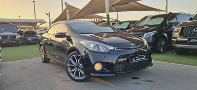 Sleek Kia Cerato Koup 2017 | GCC Specs | Well Maintained-0