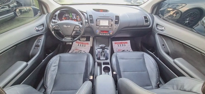 Sleek Kia Cerato Koup 2017 | GCC Specs | Well Maintained-5