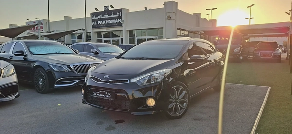 Sleek Kia Cerato Koup 2017 | GCC Specs | Well Maintained