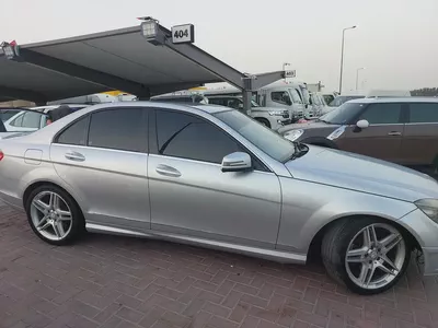 Mercedes-Benz C-Class C300 2011 | Japanese Specs | Pristine Condition-2