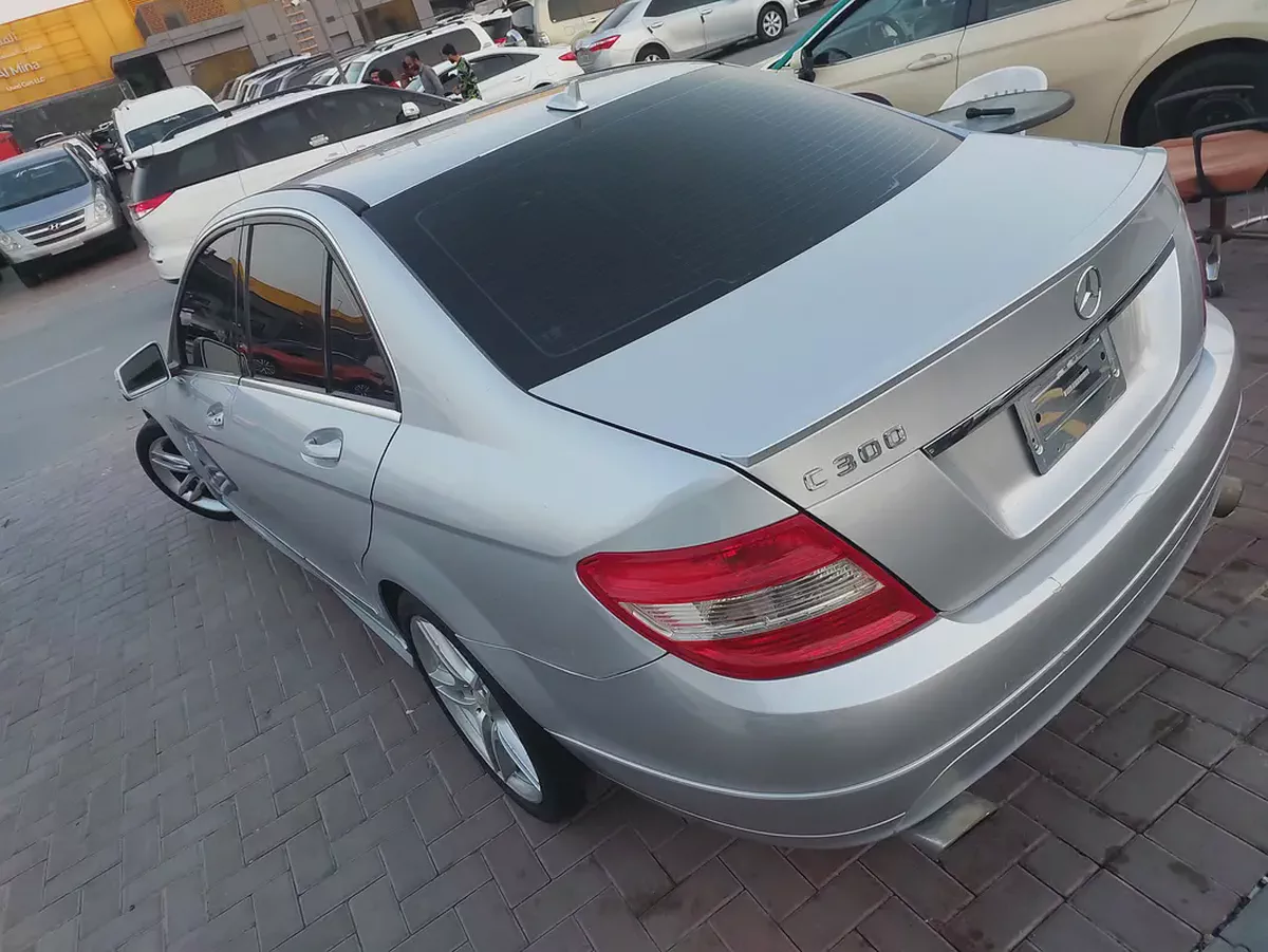 Mercedes-Benz C-Class C300 2011 | Japanese Specs | Pristine Condition-9-9