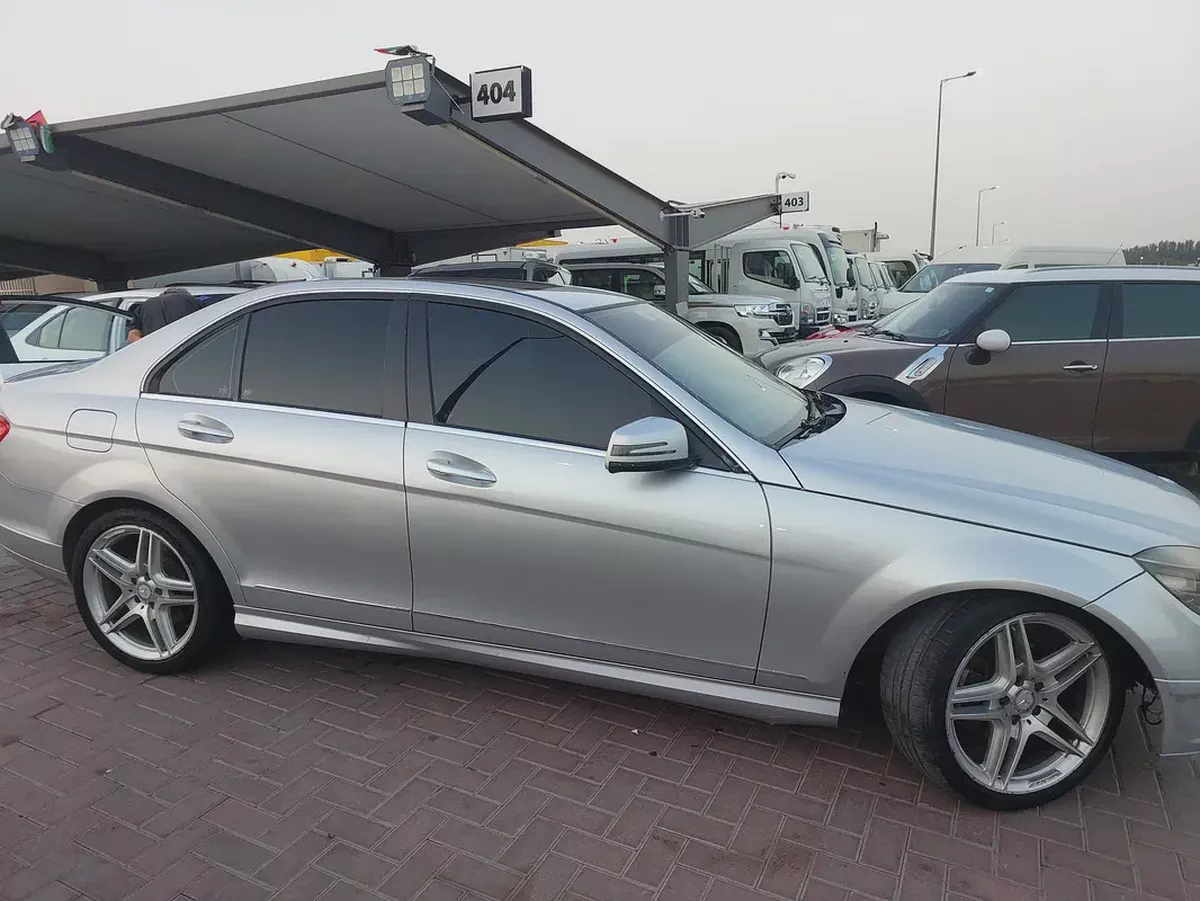 Mercedes-Benz C-Class C300 2011 | Japanese Specs | Pristine Condition-2-2