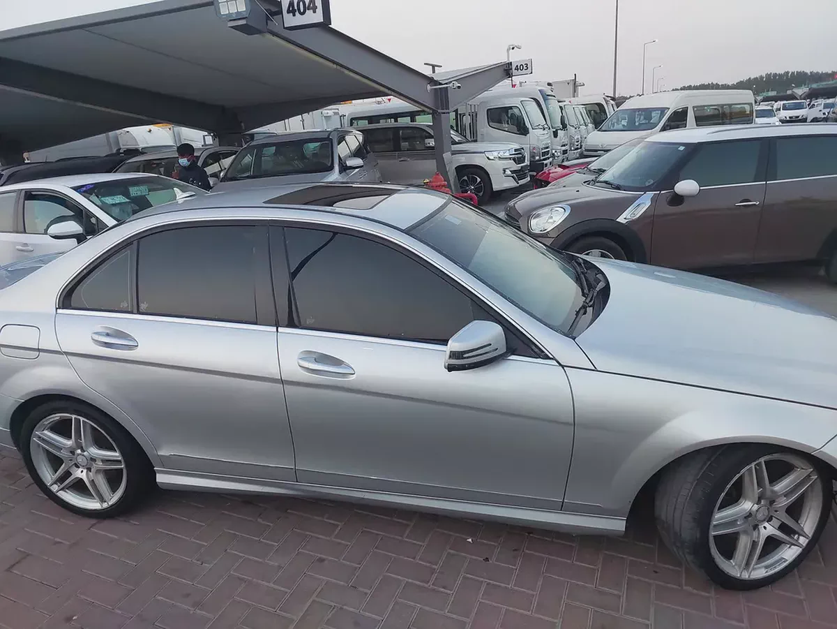 Mercedes-Benz C-Class C300 2011 | Japanese Specs | Pristine Condition-3-3