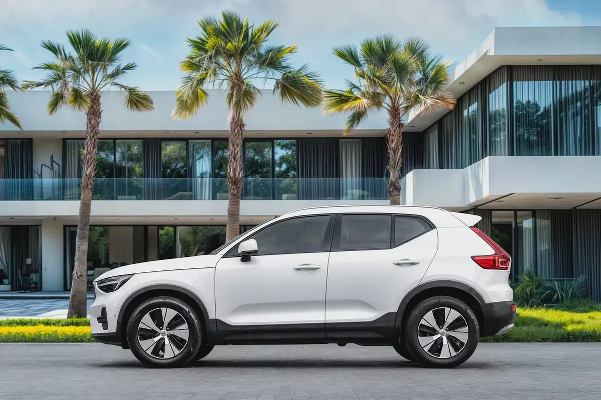 2,155 P.M |  XC40 Core | 0% Downpayment | VOLVO WARRANTY!-1-1
