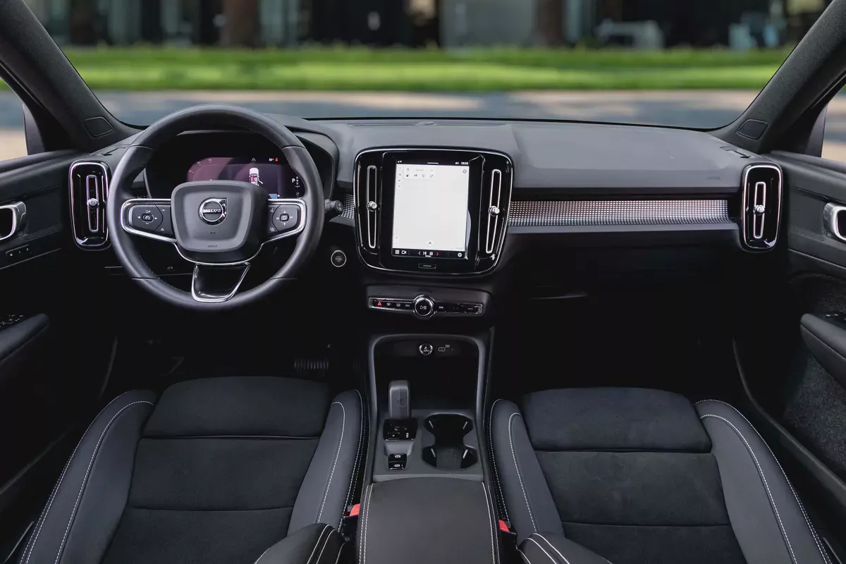 2,155 P.M |  XC40 Core | 0% Downpayment | VOLVO WARRANTY!-7-7