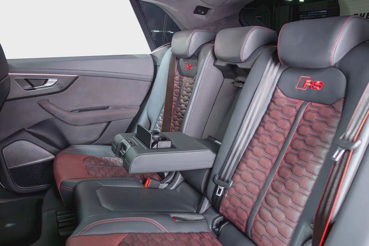AUDI RSQ8 Performance-Super SUV-Exclusive Order-Carbon Ceramic Brakes-23 Inch Satin Grey Rims-19-19