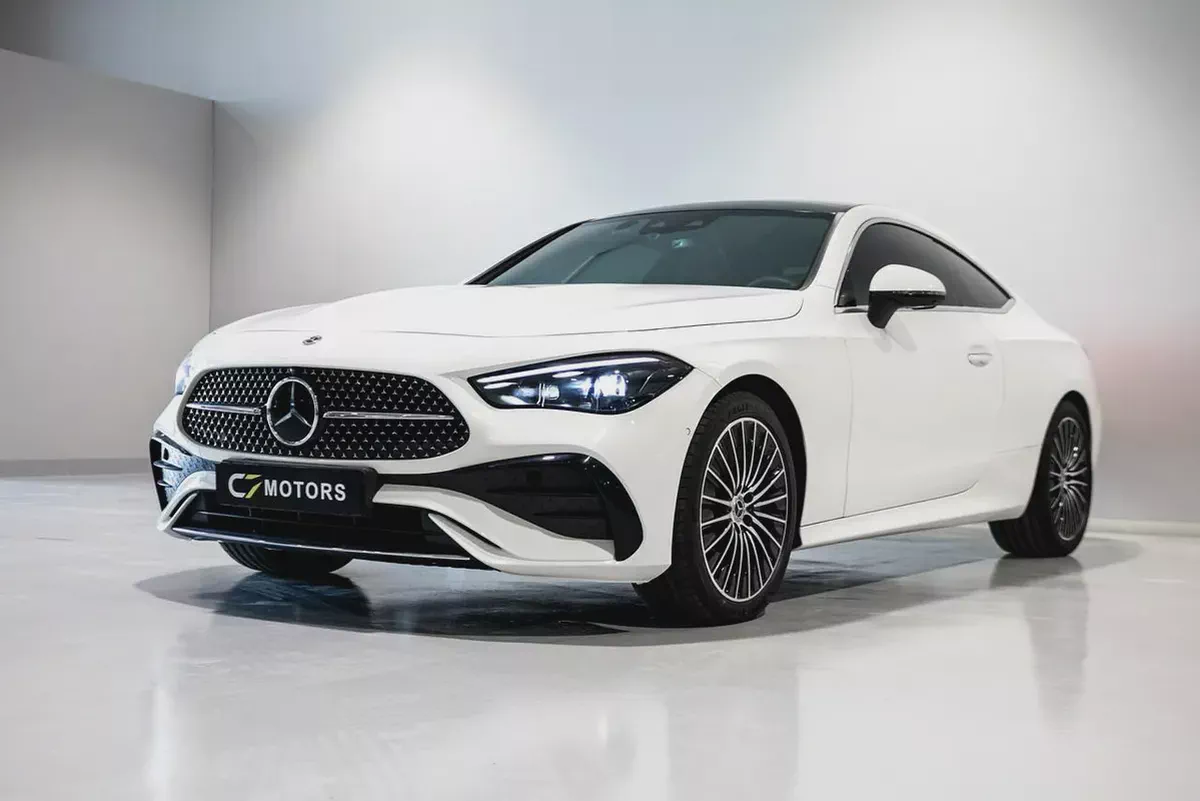 MERCEDES CLE 200/ 1,700km Only!! / 3,100 Monthly