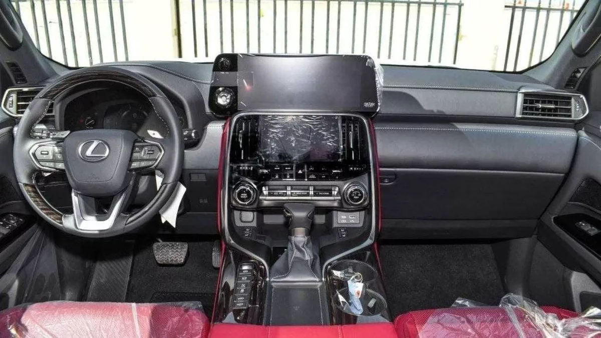 Lexus LX600 SIGNATURE LEXUS LX600 3.5L URBAN PETROL, A/T,MY24 3.5L Petrol 2024-8-0