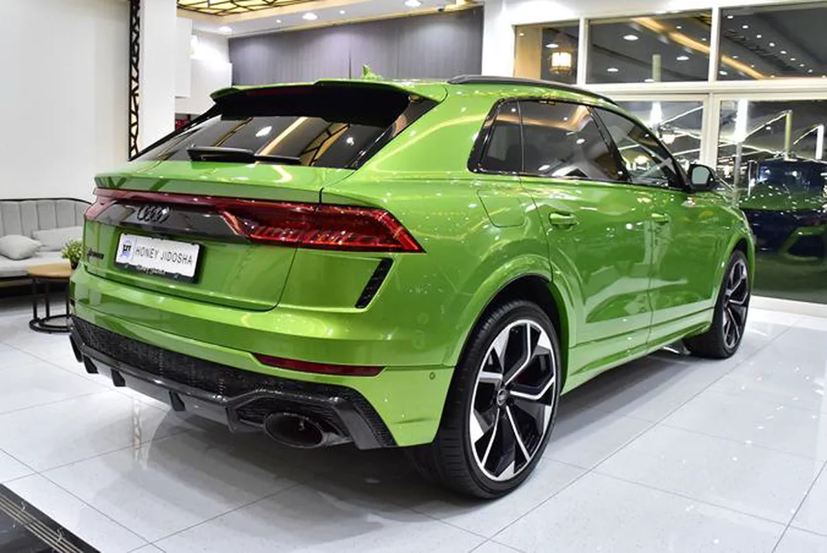 Audi RS Q8 ( 2022 Model ) in Green Color European Specs-4-4