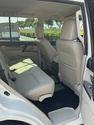 3.8L 1088/-AED EMI Mitsubishi Pajero 2020 GLS Top Line - GCC Specs - Well  Maintained-5