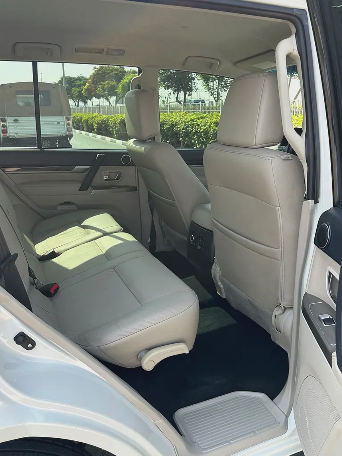 3.8L 1088/-AED EMI Mitsubishi Pajero 2020 GLS Top Line - GCC Specs - Well  Maintained-5-5
