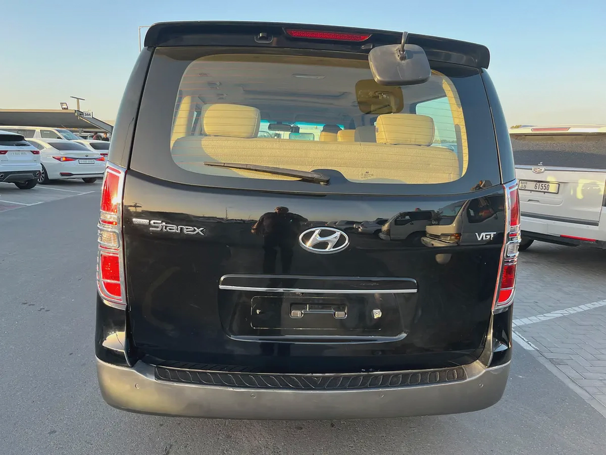 Hyundai H1 GLS 2017 - Korean Specs - Perfect for Family or Business-3-3