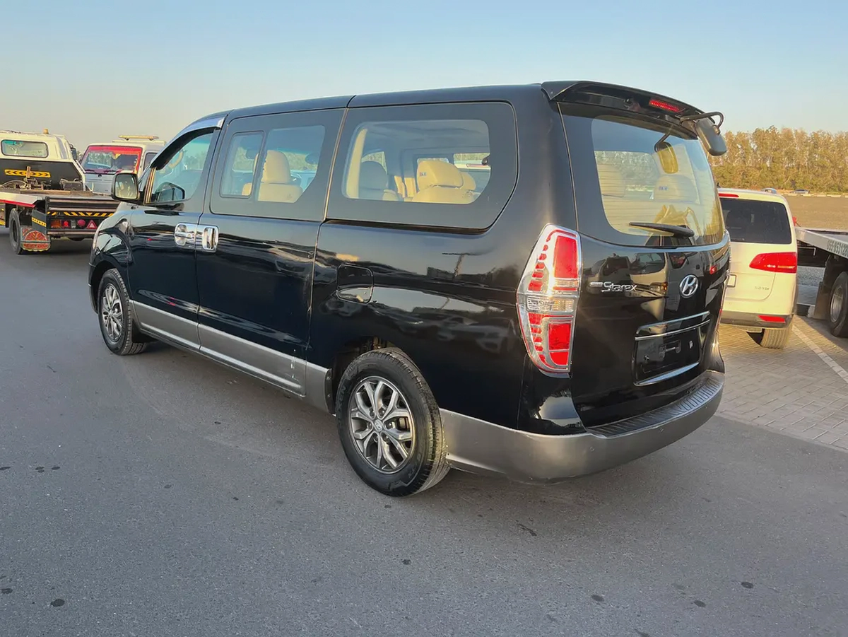 Hyundai H1 GLS 2017 - Korean Specs - Perfect for Family or Business-4-4