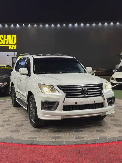 لكزس LX570 — موديل 2011-1