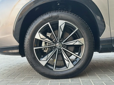 MG l HS LUXURY 2025 I GCC I FULL OPTION-6
