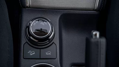 Mitsubishi L200 GLS Mitsubishi L200 Sportero 2.4L Diesel 4x4 2025-16