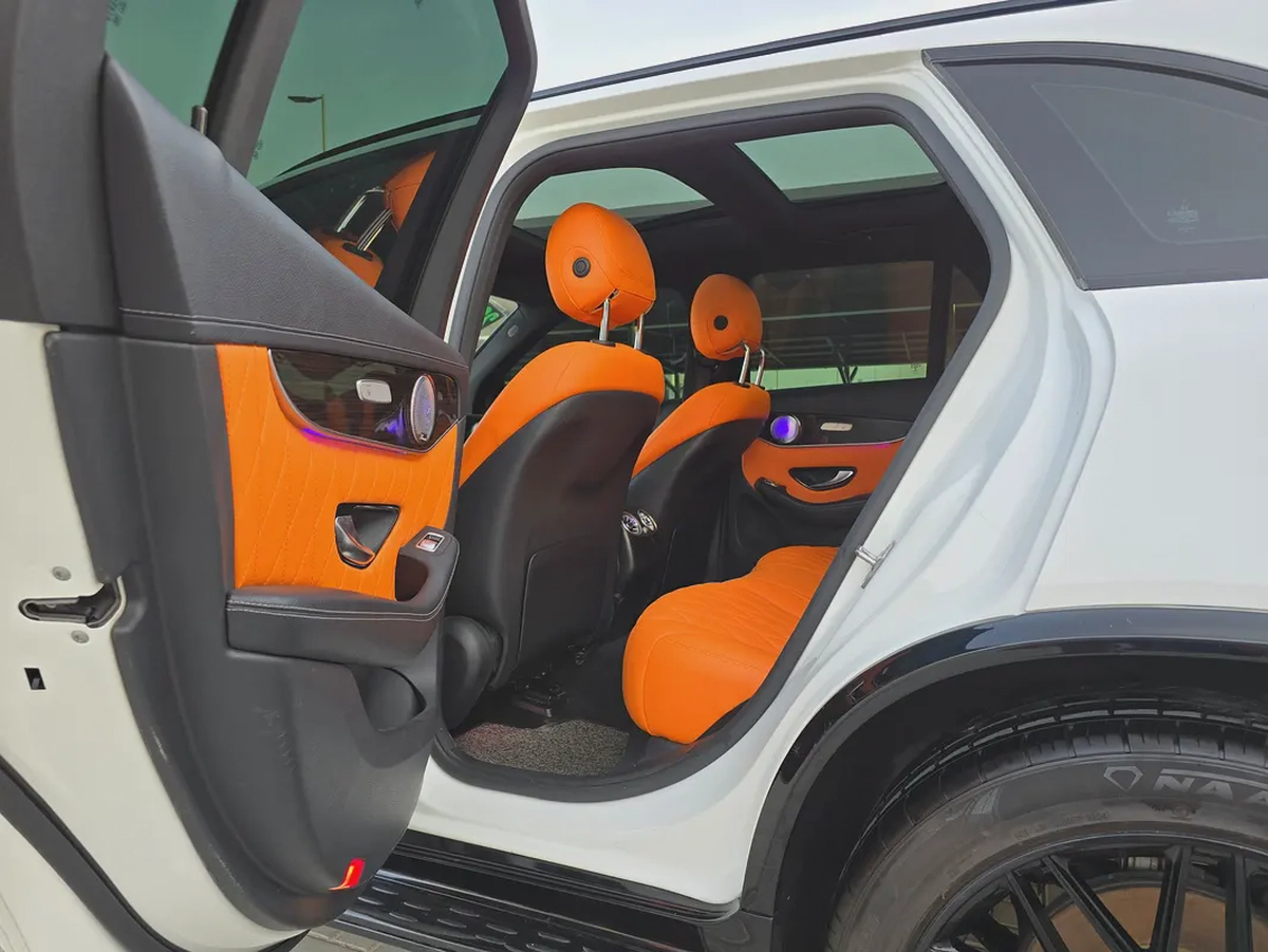 2020 Mercedes-Benz GLC 300 AMG 4MATIC | Korean Specs | Pristine Condition-9-9