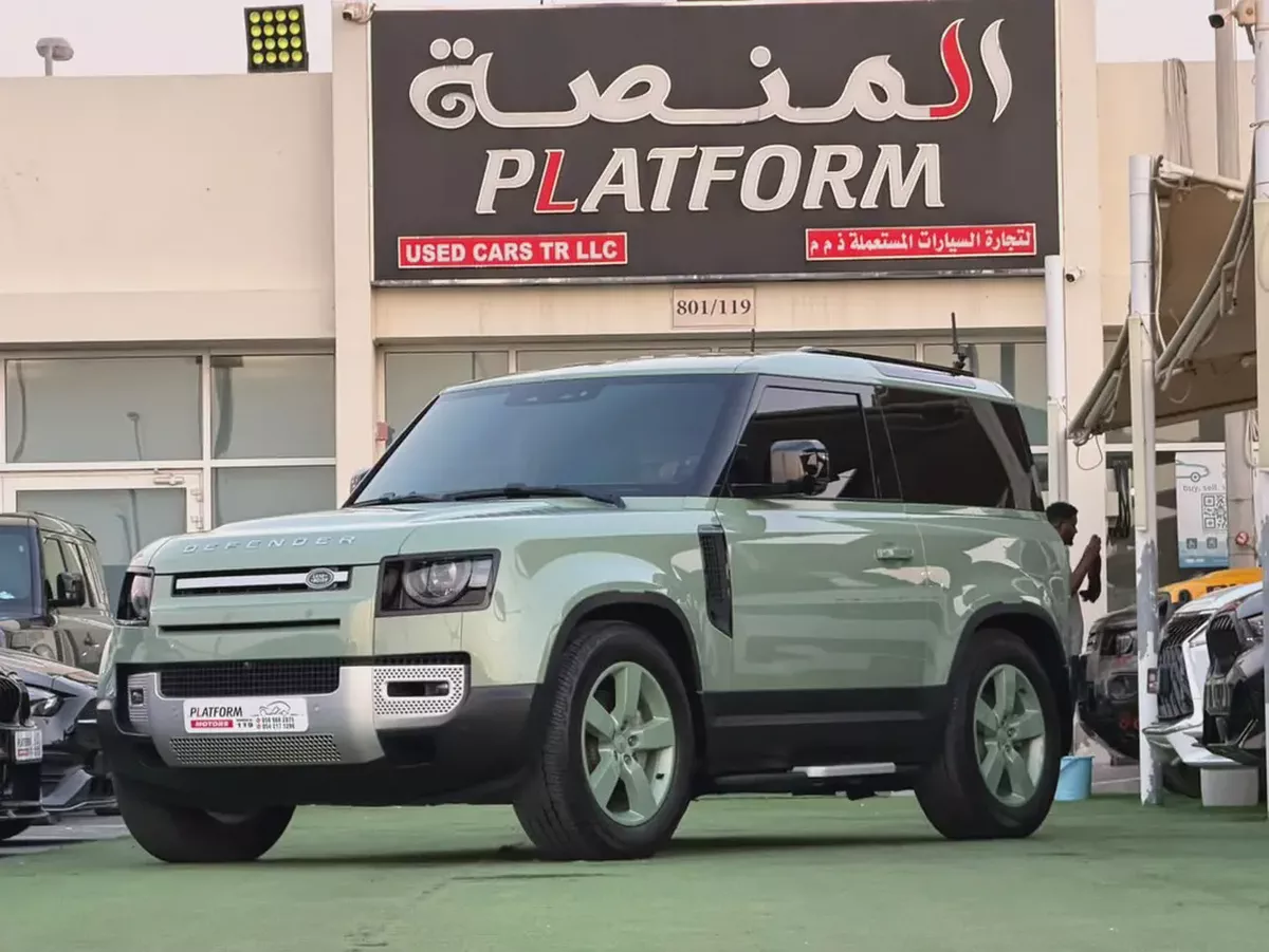 Land Rover Defender 2023  | 110 HSE P400 GCC Specs-4-4