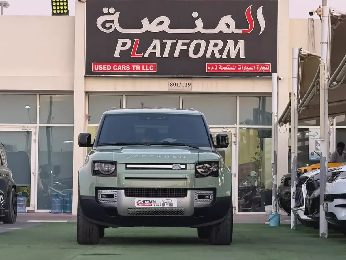 Land Rover Defender 2023  | 110 HSE P400 GCC Specs-5-5
