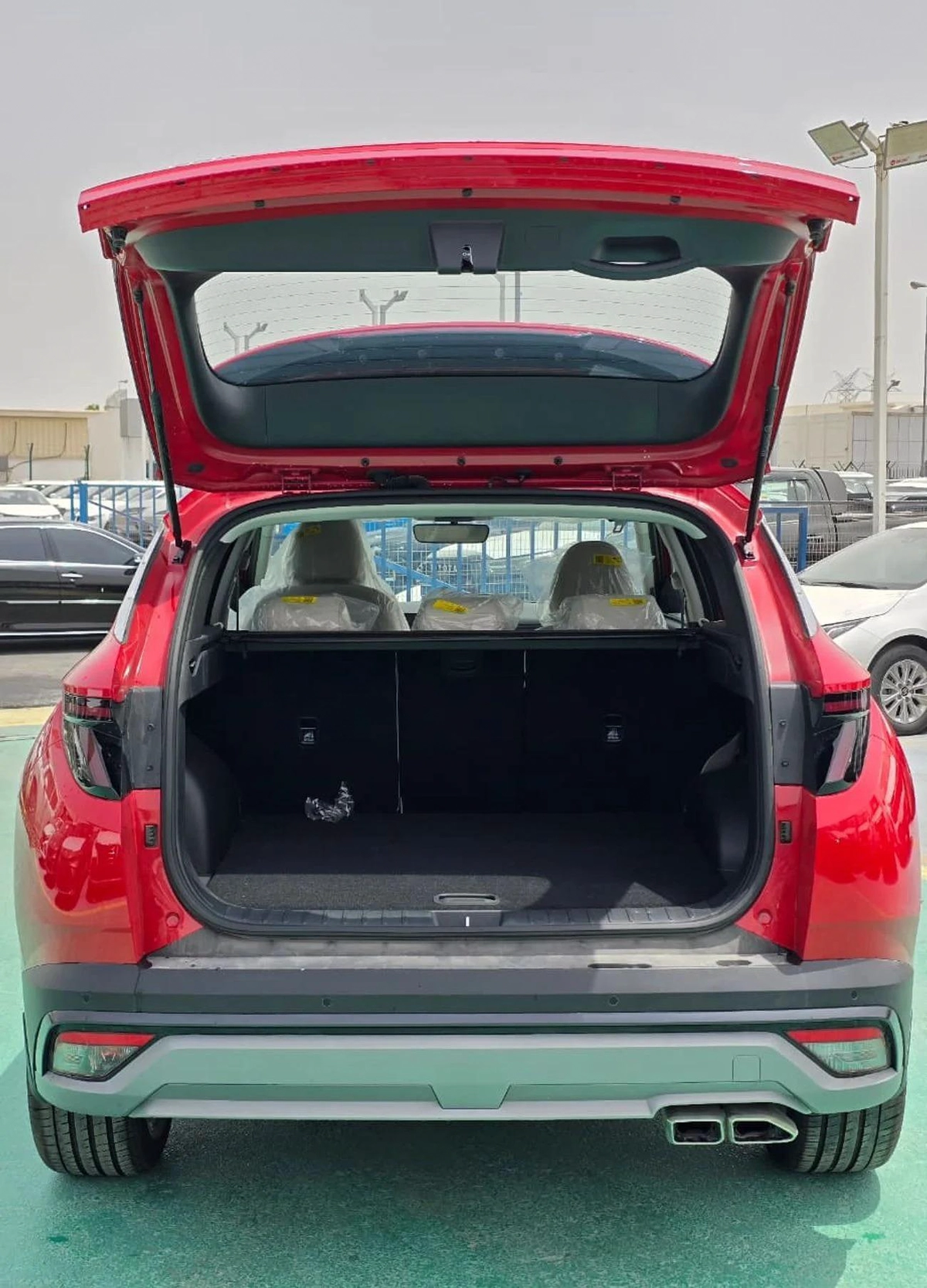Hyundai Tucson Comfort+ 1.6T-8-8