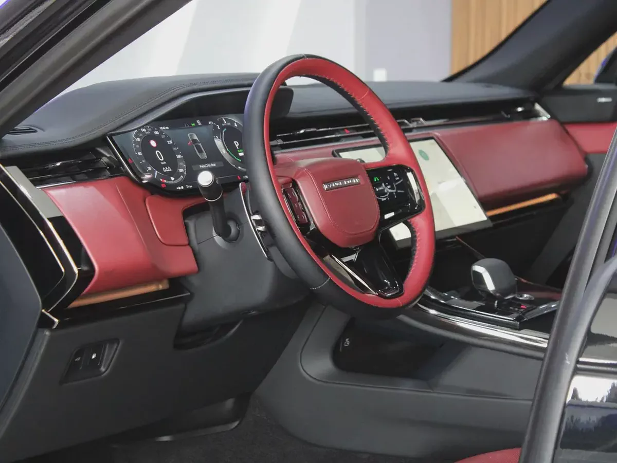 2025 Land Rover Range Rover Sport P510e First Edition for 399,000.00 AED-7-7