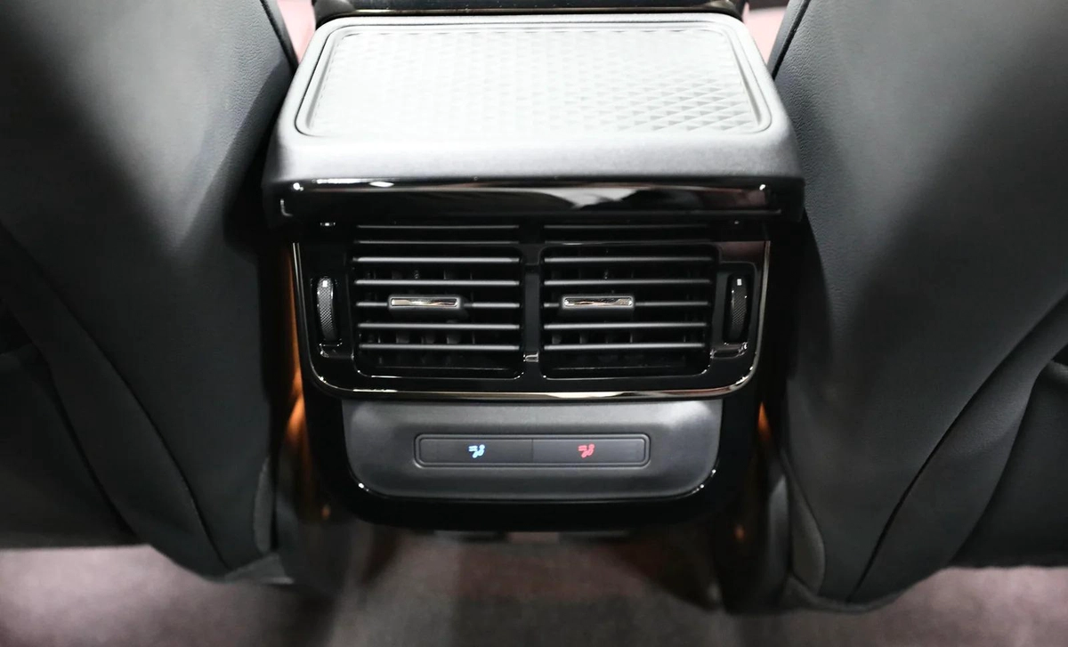Evoque | 2,850 monthly | 2 Years Warranty | Free Insurance and Registration-9-9