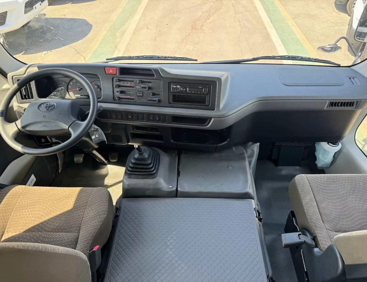 Toyota Coaster 4.2L V6 DIESEL || 23 STR M/T | AUTO FOLDING DOOR | REAR SEATS BELT (CODE # COD42A)-10-0