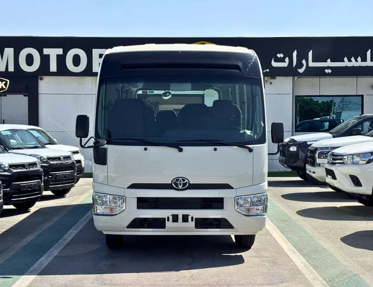 Toyota Coaster 4.2L V6 DIESEL || 23 STR M/T | AUTO FOLDING DOOR | REAR SEATS BELT (CODE # COD42A)